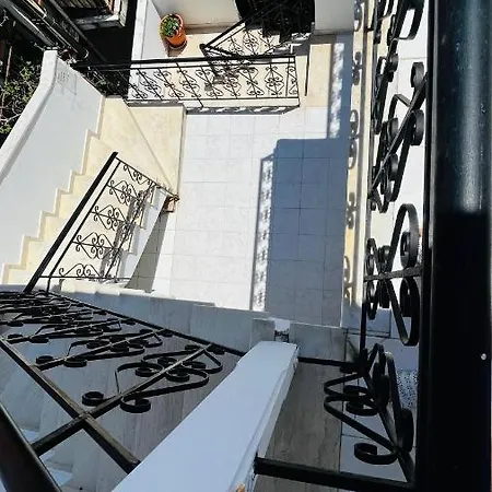 Apartment Thalistris *